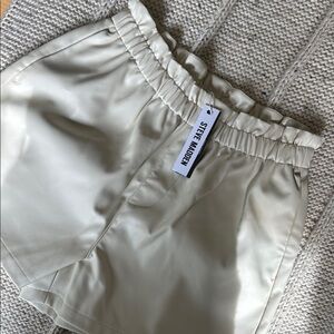Steve Madden leather Cream Women's Shorts